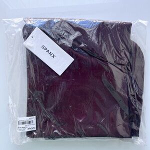 SPANX 7/8 booty boost leggings. Color Truffle